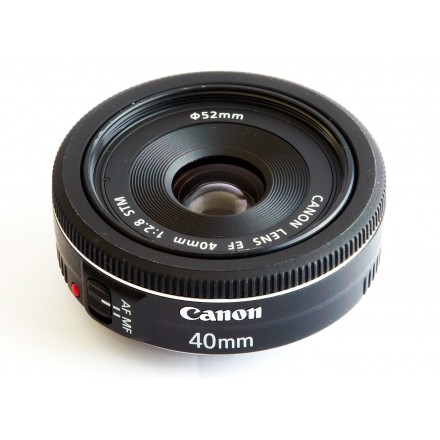 Объектив Canon EF 40mm f/2.8 STM